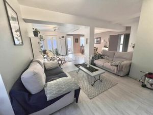 Annonce vente maison 9 pièces de 262m2 à Saint martin de la porte (73140) - ParuVendu.fr r