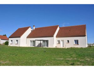 Vente villa 10 pièces 190 m² à Cindré (03220)  312 000 €