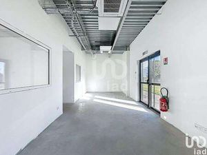 Location Bureaux et commerces à Yerville (76760) : à louer / 12m² Yerville