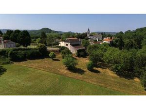 Tarn Et Garonne Montaigu De Quercy Maison en pierre au village avec 2 chambres  dépendants