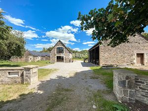 Vente maison 15 pièces 335 m² à Hénanbihen (22550)  592 800 €