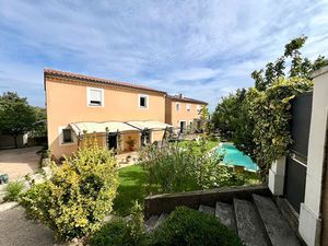 Vente maison 10 pièces 280 m² à Sauveterre (30150)  950 000 €