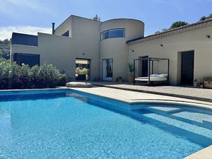 Maison de luxe à vendre à Sauveterre