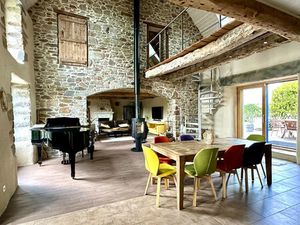 Maison de luxe à vendre à Saint-Père