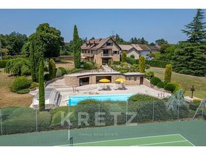 Maison de luxe à vendre à Saint-Marcel-Bel-Accueil