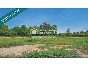 Vente terrain 3115 m² à Castelsarrasin (82100)  96 000 €