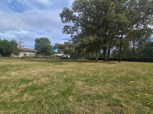 Vente terrain 1348 m² à Saint-Jean-d'Illac (33127)  245 000 €