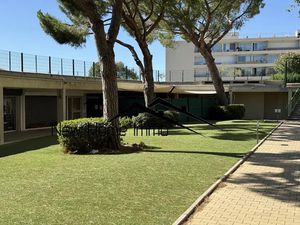 Vente locaux professionnels 132 m² à Marseille 9ème (13009)  330 000 €