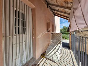 Maison de village meublée entièrement rénovée avec 2 ou 3 chambres