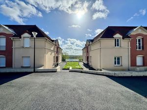 Vente appartement 2 pièces 47 m² à Saint-Fargeau-Ponthierry (77310)  192 800 €