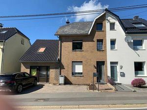 Maison et immeuble multifonctionnel à vendre à St.Vith