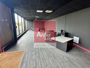 Location Local commercial 409m² ST PARRES AUX TERTRES 10410