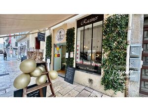 Vente local commercial 5 pièces 84m2 Toulon 83000 - 126000 € - Surface Privée