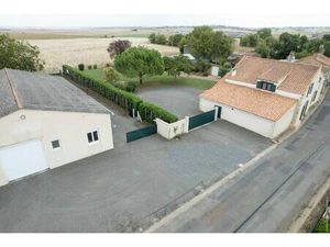 Vente maison 7 pièces 161 m² Thénezay (79390)