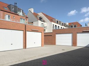 Garage à vendre  facilement accessible et situé au centre...