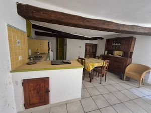 Appartement à vendre 2 pièces et bureau avec débarras et cave- BARGEMON (83). 113 000 €