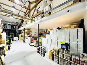 Vente locaux professionnels 167 m² à Chatillon (92320)  800 000 €