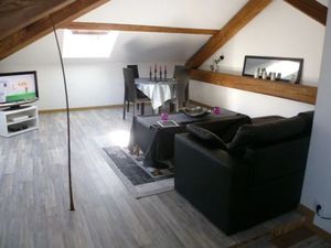 Location appartement 2 pièces 30 m² à Saint-Etienne-de-Saint-Geoirs (38590)  381 €