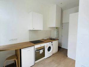 Location meublée appartement 1 pièce 15.6 m² à Saint-Quentin (02100)  410 €