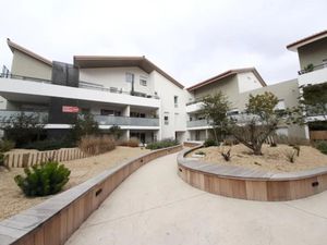 Location appartement 5 pièces 98 m² à Marseillan (34340)  1 350 €