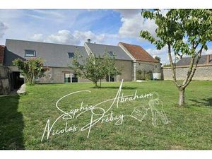 Ensemble de 2 maisons avec cour et jardin