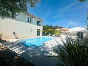 Mme Séverine Vilquin