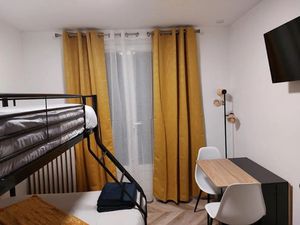 Location meublée chambre 1 pièce 11 m² à Ville-d'Avray (92410)  650 €