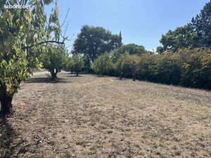 Terrain 760 m² Saint-Paulet-de-Caisson