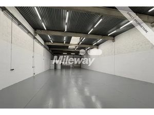 Local ERP 366 m² – Eragny – Direct propriétaire