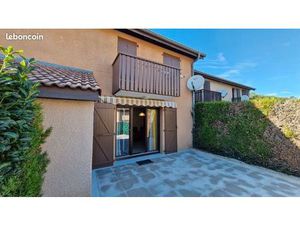 Maison mitoyenne 4 chambres située à Ferney-Voltaire libre de suite