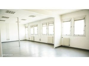 Bureaux 446 m²