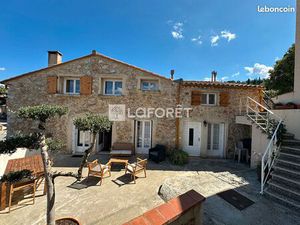 Maison de village 11 pièces 270 m²