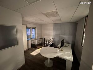 Locaux commerciaux ou bureaux de 125 m² axe passant à Pulversheim en EXCLUSIVITE