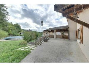 Maison 10 pièces 201 m²