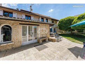 Maison 14 pièces 393 m²