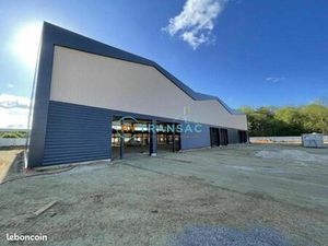 Local d'activité 429 m²