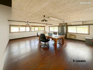 Local 156 m² Fontenay-Trésigny