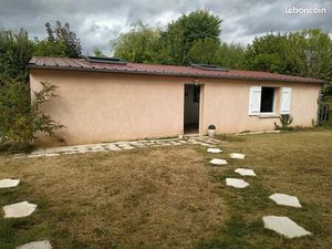 Bureau  salle de réunion ou de sport