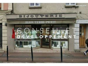 Boutique 50 m² GAGNY