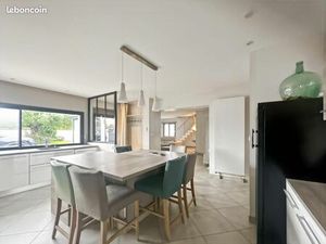 Maison 4 pièces 145 m²