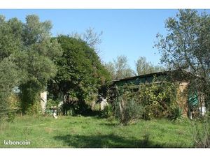 TERRAIN POUR ARTISTES à louer JONQUIERE ST VINCENT