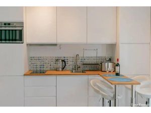 Location meublée maison 2 pièces 31 m² à Bagneux (92220)  1 350 €