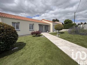 Vente maison 6 pièces 121 m² à L'Absie (79240)  250 000 €