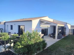 Vente maison 4 pièces 98 m² à Ciré-d'Aunis (17290)  310 000 €