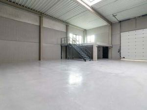 Bien professionnel à louer à Nivelles € 1.850 (LEBZL) | Zimmo