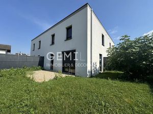 Vente appartement 4 pièces 87 m² à Village-Neuf (68128)  330 000 €