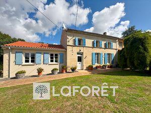 Maison de caractère à vendre entre PONS (17800) et GÉMOZAC (17260) Référence 4191