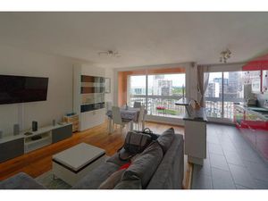Location meublée appartement 2 pièces 56 m² à Puteaux (92800)  1 850 €