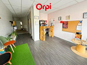 Vente locaux professionnels 128 m² à La Ferté-Bernard (72400)  159 750 €