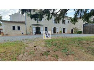 Chazelles Maison Charentaise 6 Pieces Grange Et Jardin